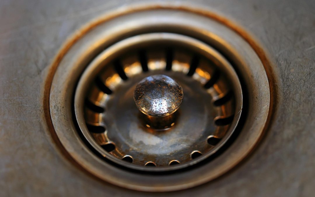 Vad är tecknen på att ditt avlopp behöver omedelbar spolning?